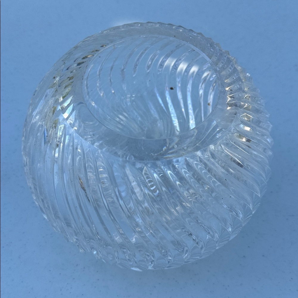 Heavy Crystal Clear Glass Swirl Vase, 6” x 5.5” - Picture 2 of 2